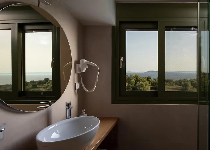 Olive Grove Suites - Villas With Private Pool And Garden